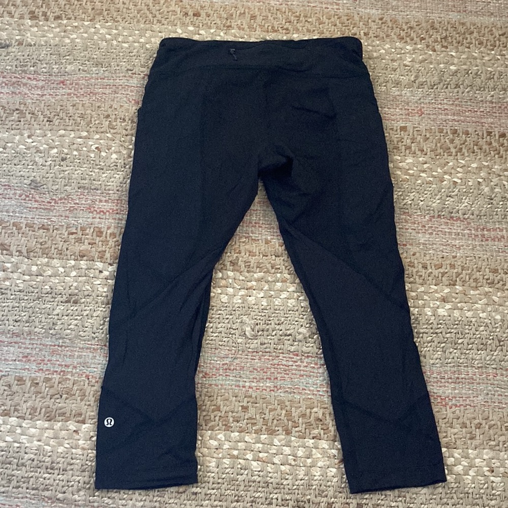 Lulu lemon black leggings in great condition size 8 - Picture 3 of 8